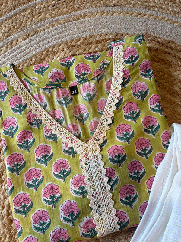 Daisy Farshi Set