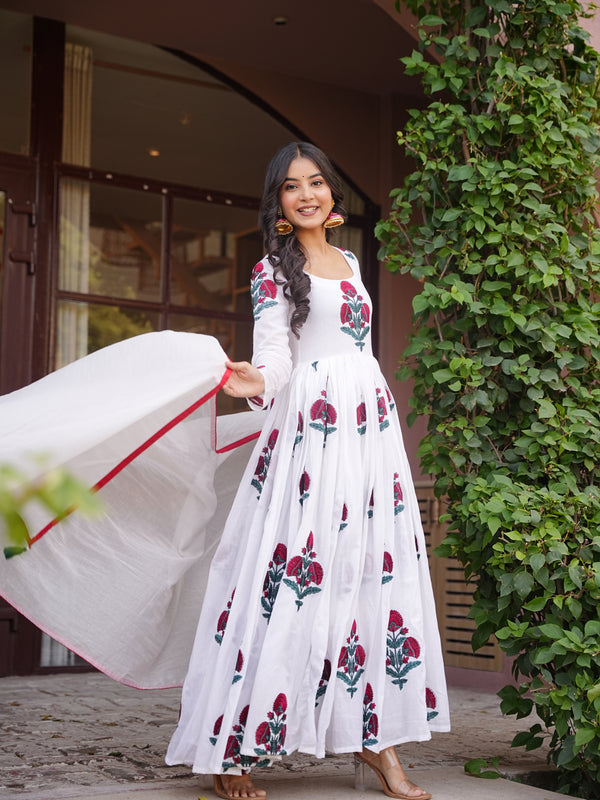 Apurva Anarkali Set