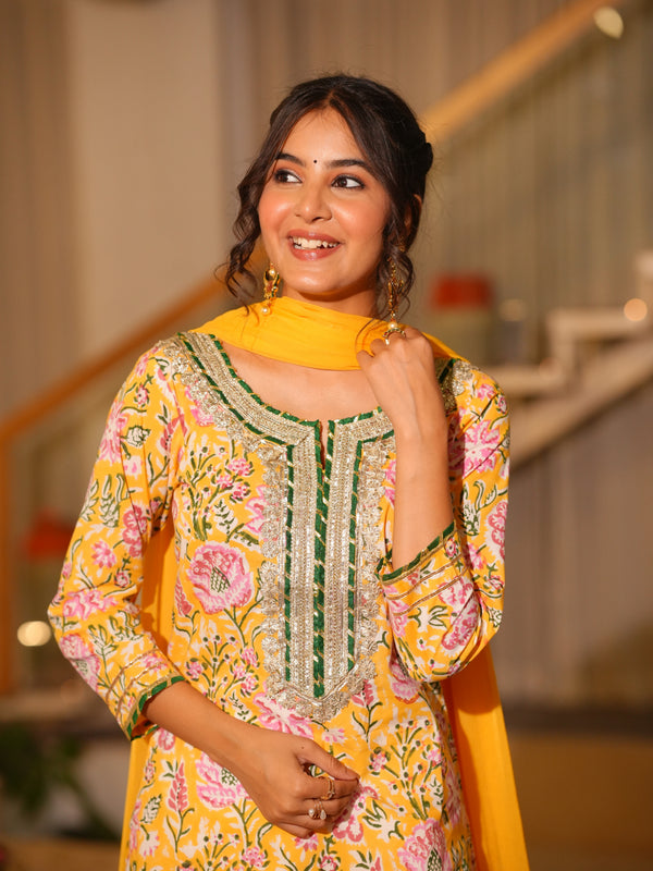 Sapna Skirt Set