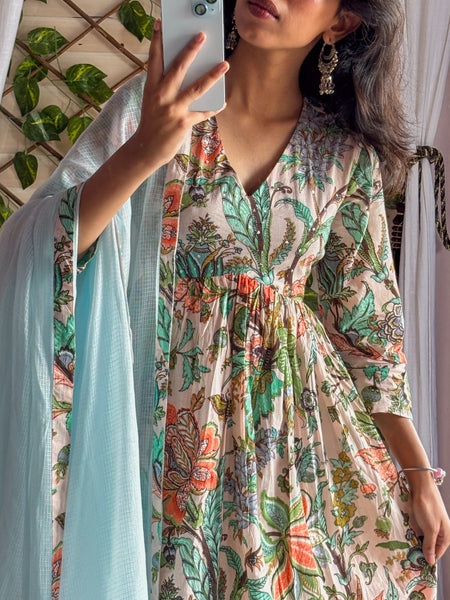 Naina Suit Set
