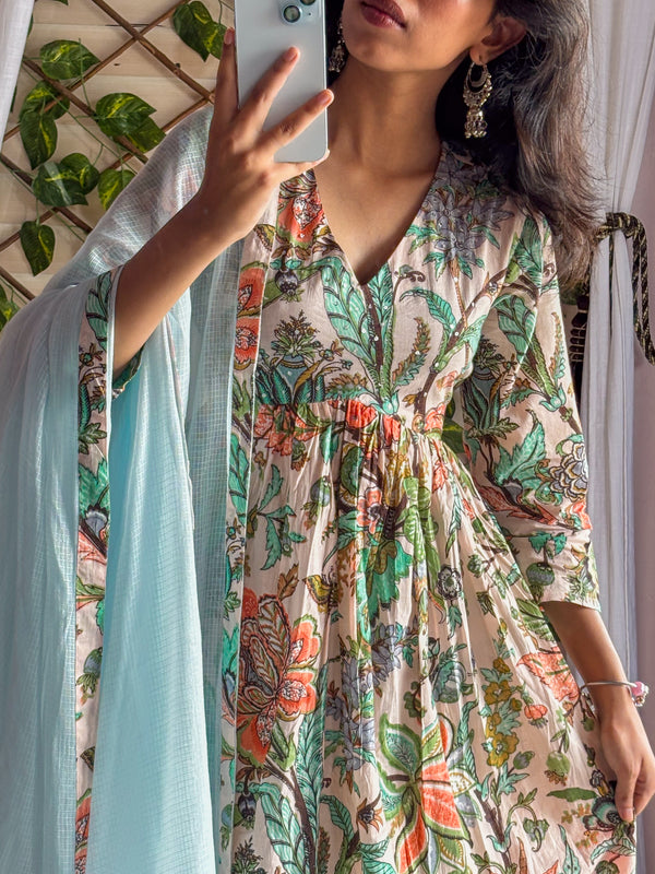 Naina Suit Set