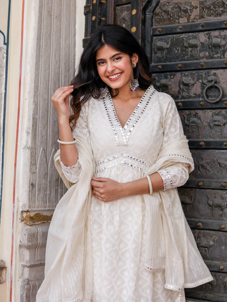 Falak Chikankari Alia Suit Set