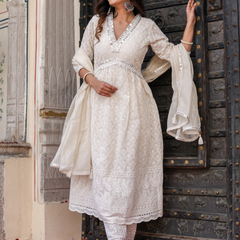 Falak Chikankari Alia Suit Set